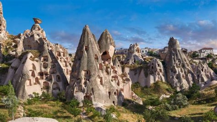 Are there houses in Turkey?