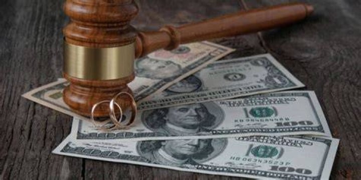 Can a creditor garnish alimony payments?