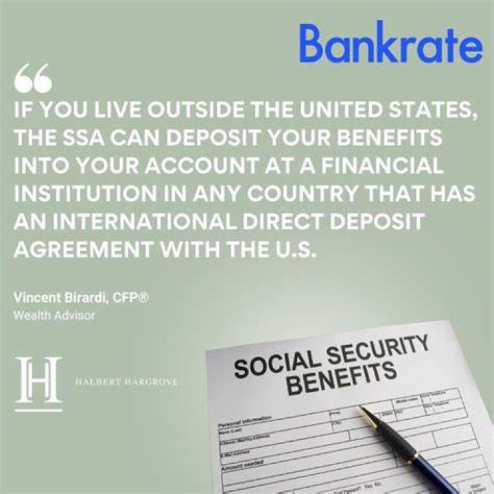 Can a US citizen receive Social Security while living abroad?