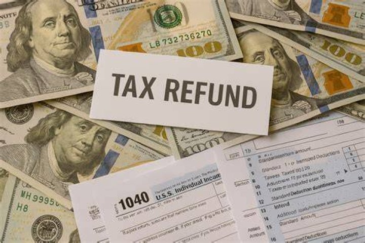 Can I get tax refund when I leave UK?