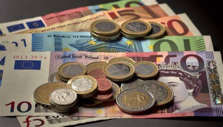 Do euros Use pence?