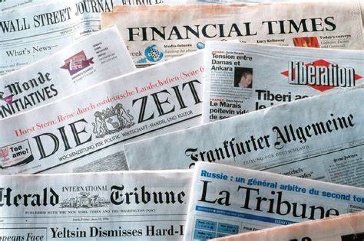 Do newspaper articles have titles?