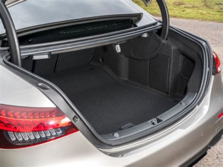 Does Mercedes E-class have folding rear seats?