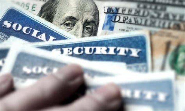 How can a married couple maximize Social Security benefits?