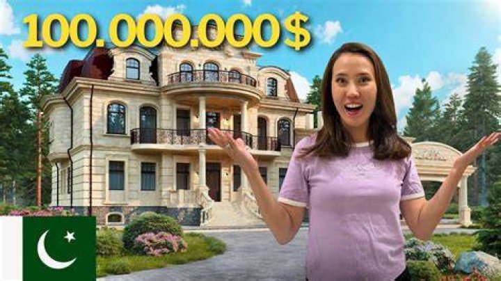 How many millionaires are there in Pakistan?
