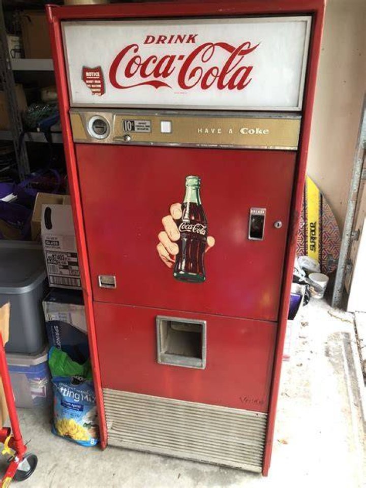 How much are old vending machines worth?