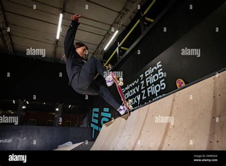 How much can a professional skateboarder Make?