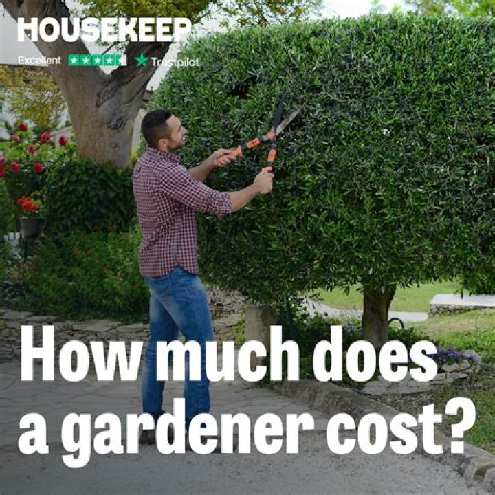 How much do gardeners get paid?