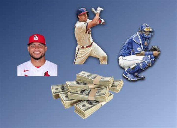 How much do MLB catchers get paid?