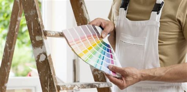 How much does a blaster painter make?