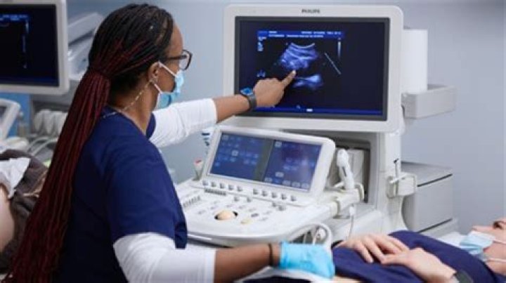 How much does a cardiovascular tech make an hour?