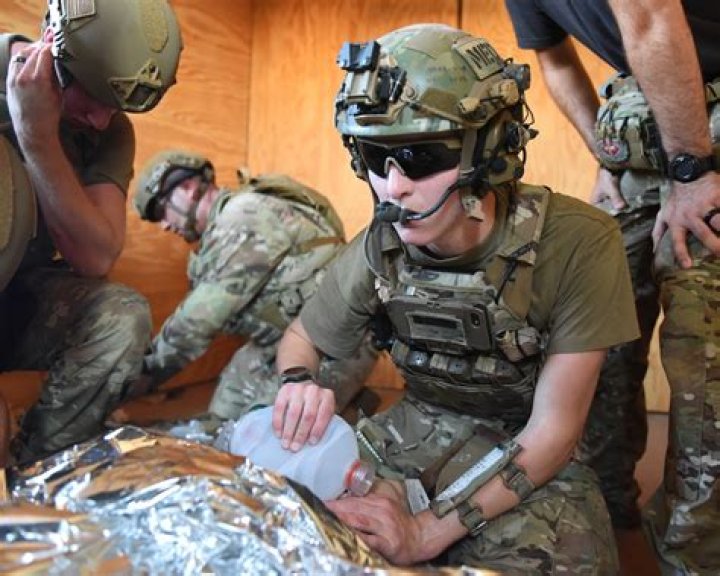How much does a Marine Combat Medic make?