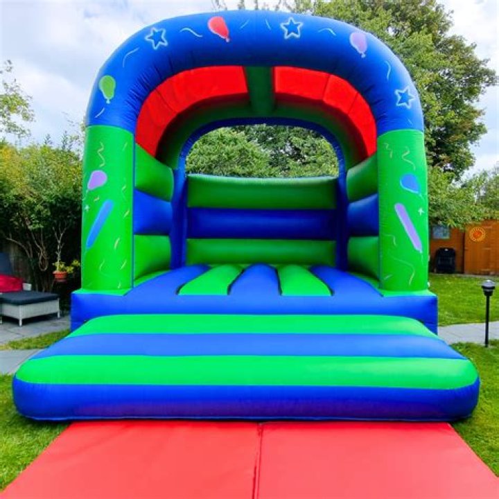 How much does it cost to run a bouncy castle all day?