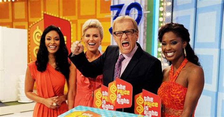 How much does Rachel on Price is Right earn?