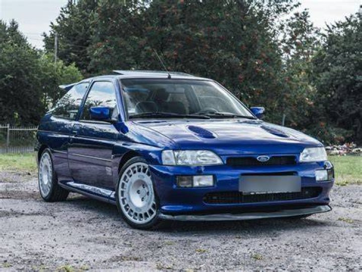How much is a 1994 Ford escort worth?