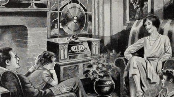 How much is a radio in the 1920s?
