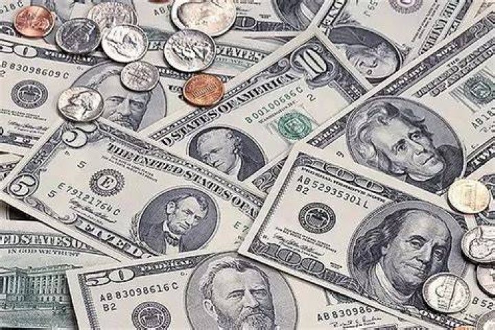 How much is a welfare check in the US?