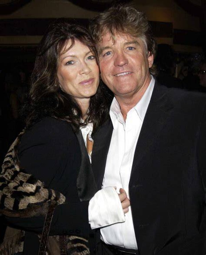 How old is Lisa Anderson?