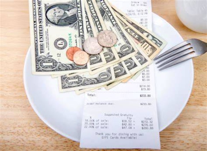 Is 20% a good restaurant tip?