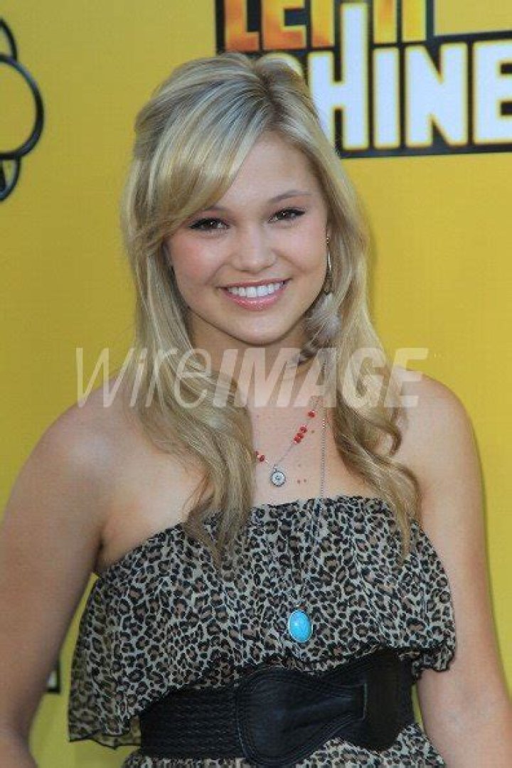 Is Olivia Holt an actual black belt?
