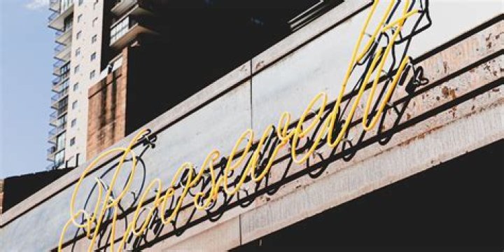 Should you tip the owner of a restaurant?