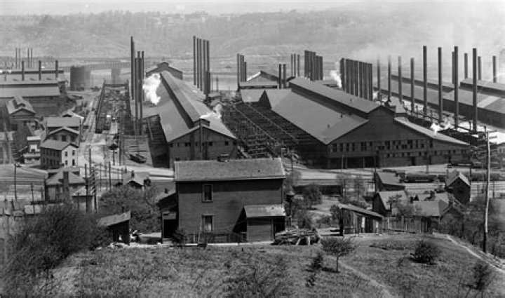 Was Carnegie richer than Rockefeller?