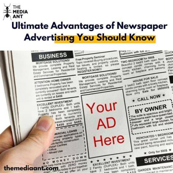 What are the advantages of advertising in newspapers?