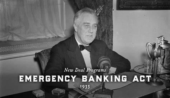 What banking reforms did Roosevelt implement?