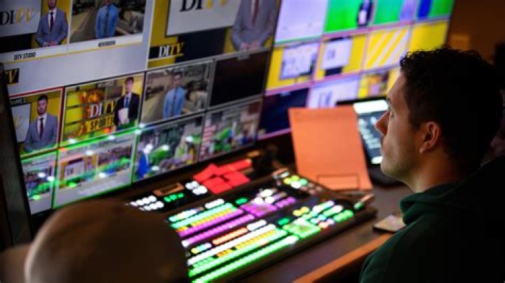 What college has the best journalism program?