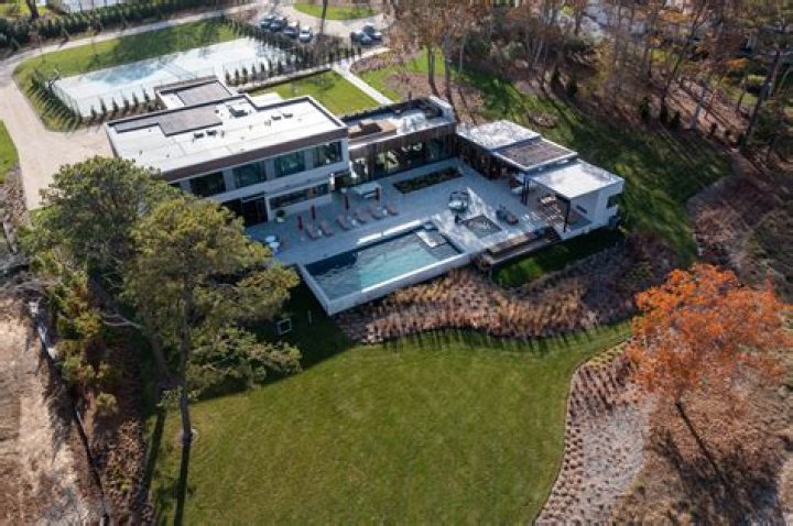 What does private single family residence mean?