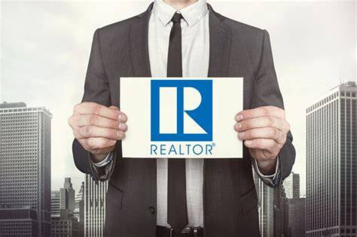 What exactly is a Realtor?