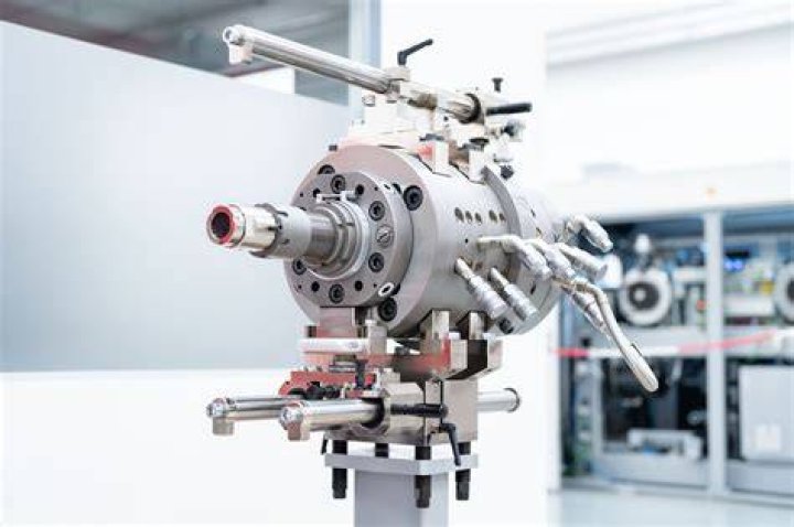 What is a crosshead in an article?