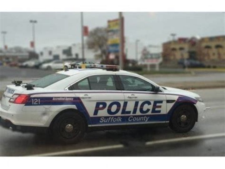 What is the starting salary of a Suffolk County police officer?