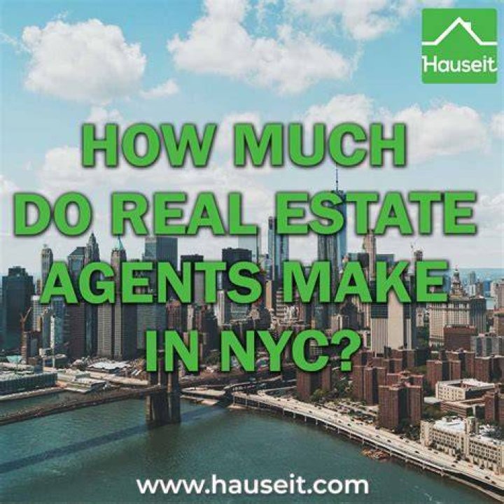 What type of insurance should a real estate agent have?