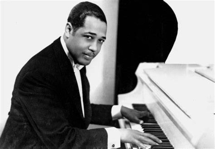 When did Duke Ellington became famous?