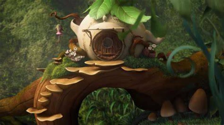 Where do the Tinkers live in Pixie Hollow?