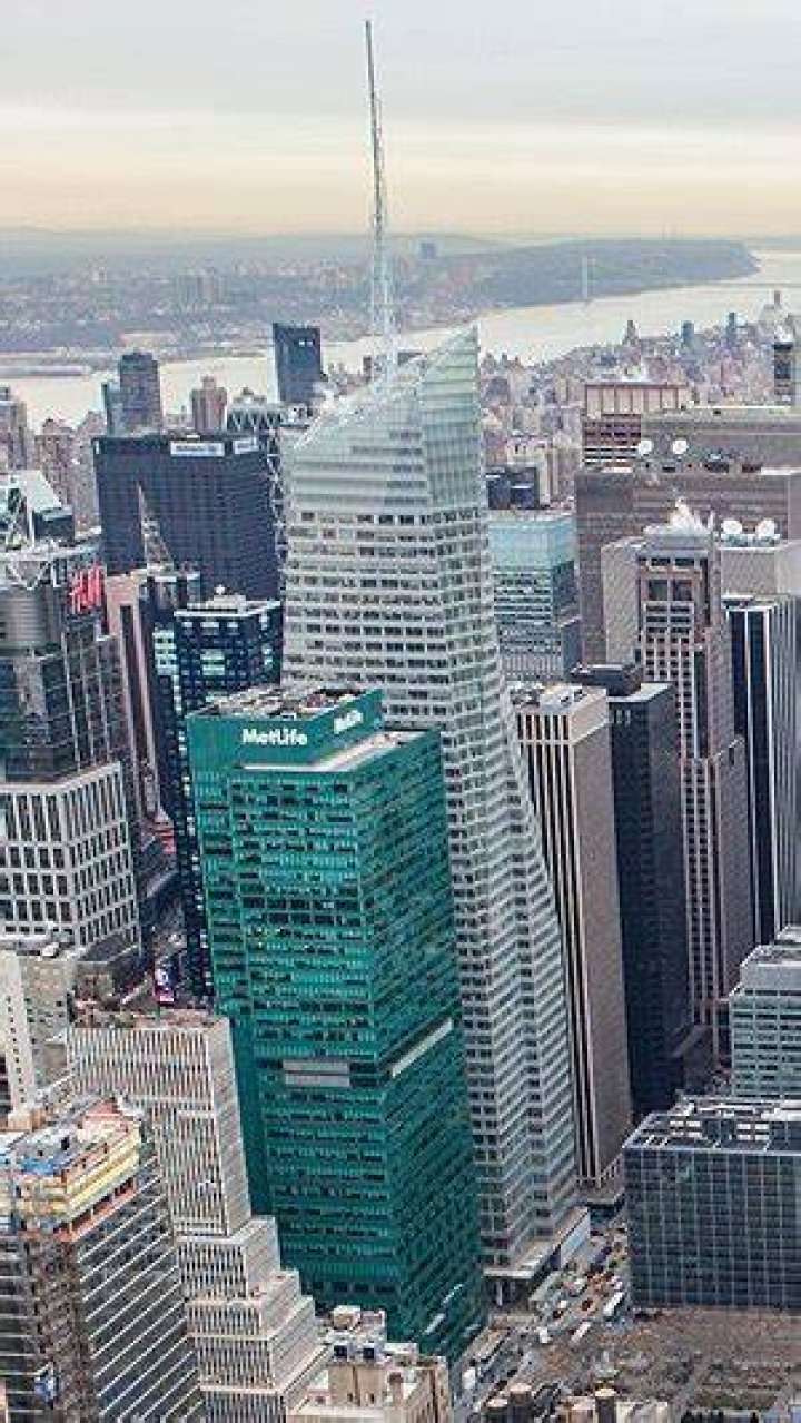 Where is Bank of America headquarters address?