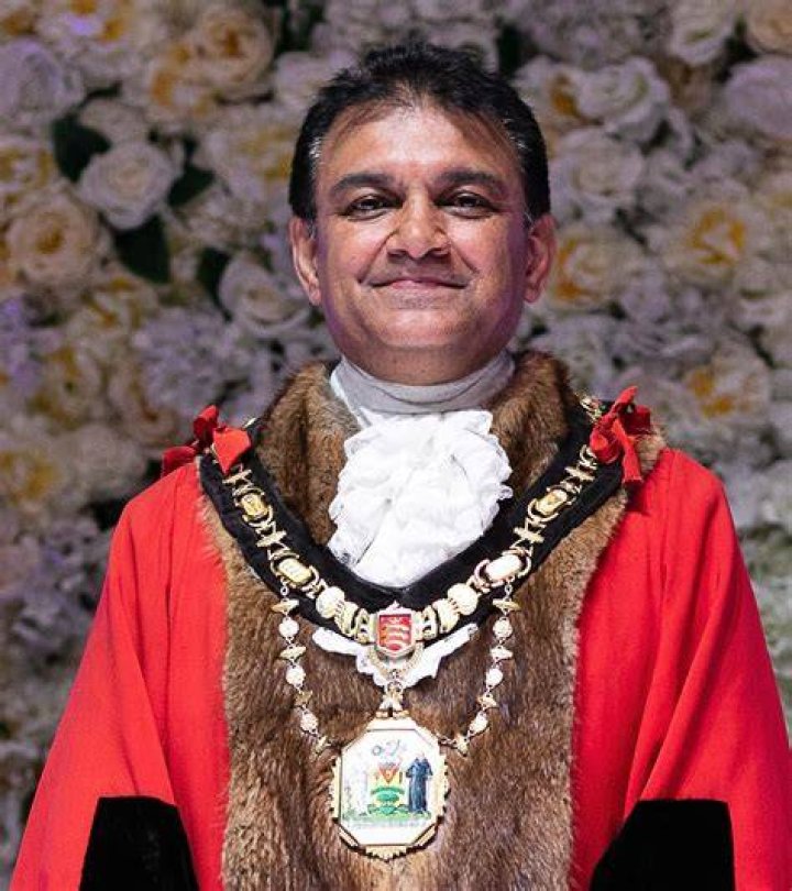 Who is the mayor of Harrow?