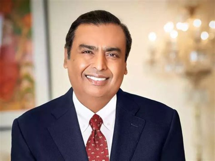 Who is the richest person in India 2020?