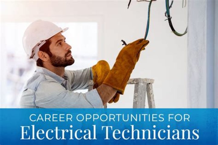 Who makes more an electrical technician or an electrician?