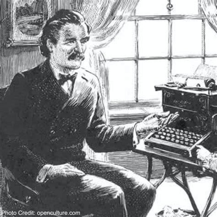 Who was the first author to use a typewriter?